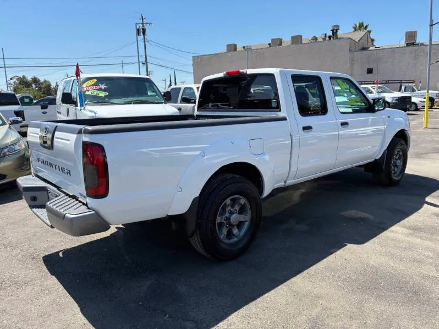 2004 Nissan Frontier photo 1