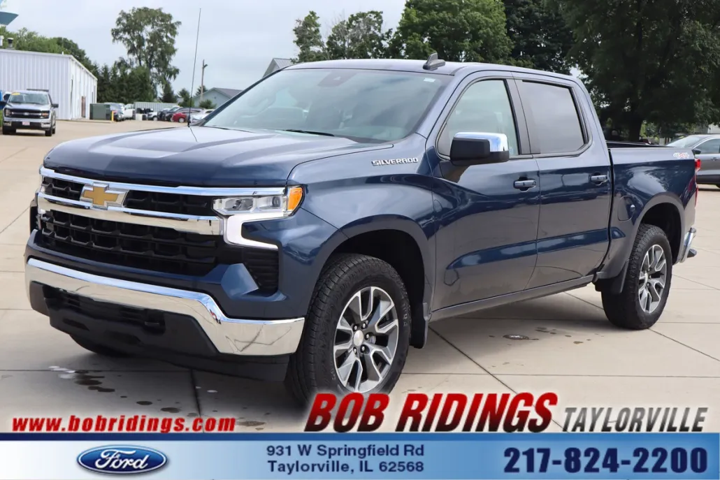 2022 Chevrolet Silverado 1500 LT photo 1