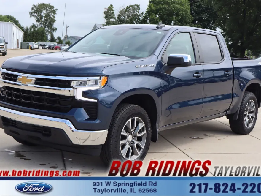 2022 Chevrolet Silverado 1500 LT photo 1