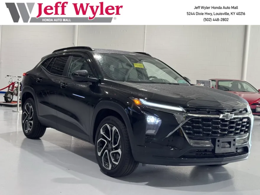2025 Chevrolet Trax photo 1