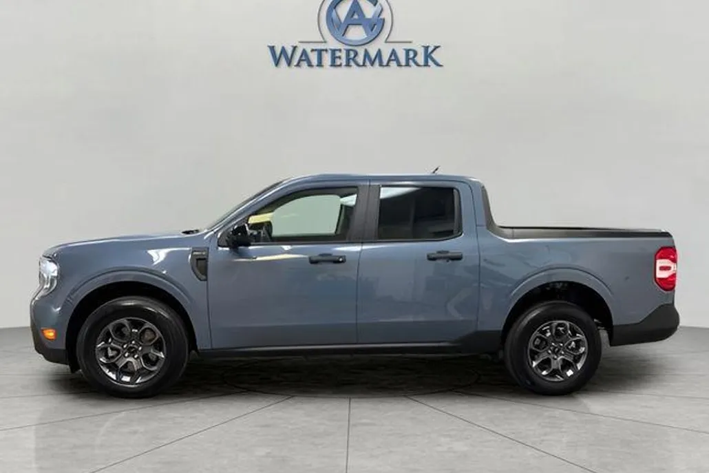 2025 Ford Maverick XLT photo 1