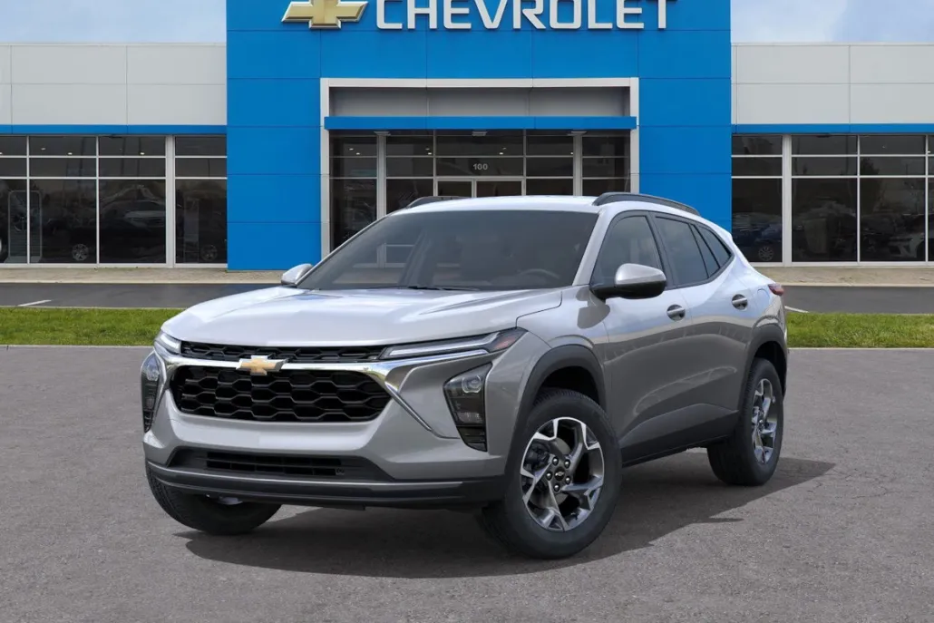 2025 Chevrolet Trax LT photo 1