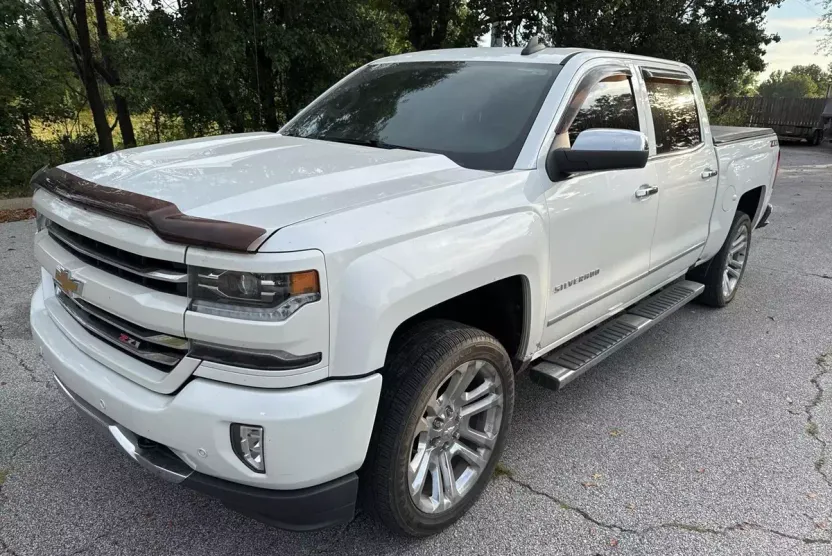 2018 Chevrolet Silverado 1500 LTZ photo 1