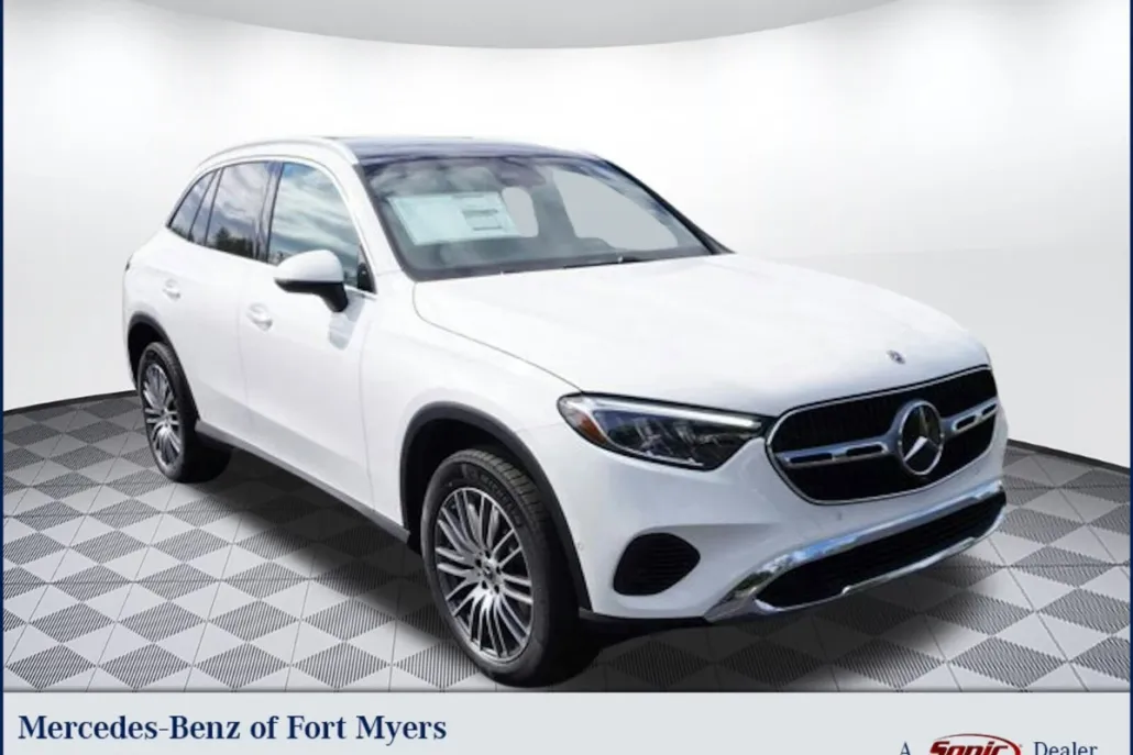 2025 Mercedes Benz GLC 300 photo 1