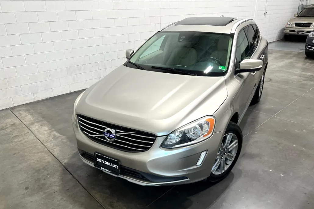 2016 Volvo XC60 T5 Premier photo 1