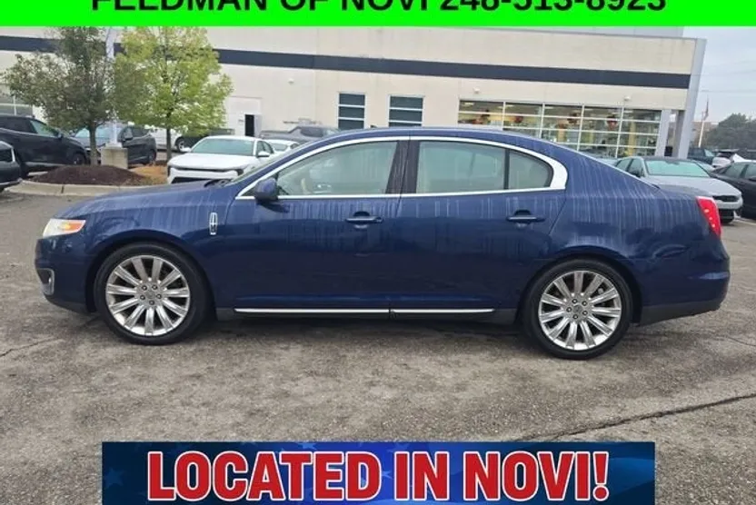2012 Lincoln MKS photo 1
