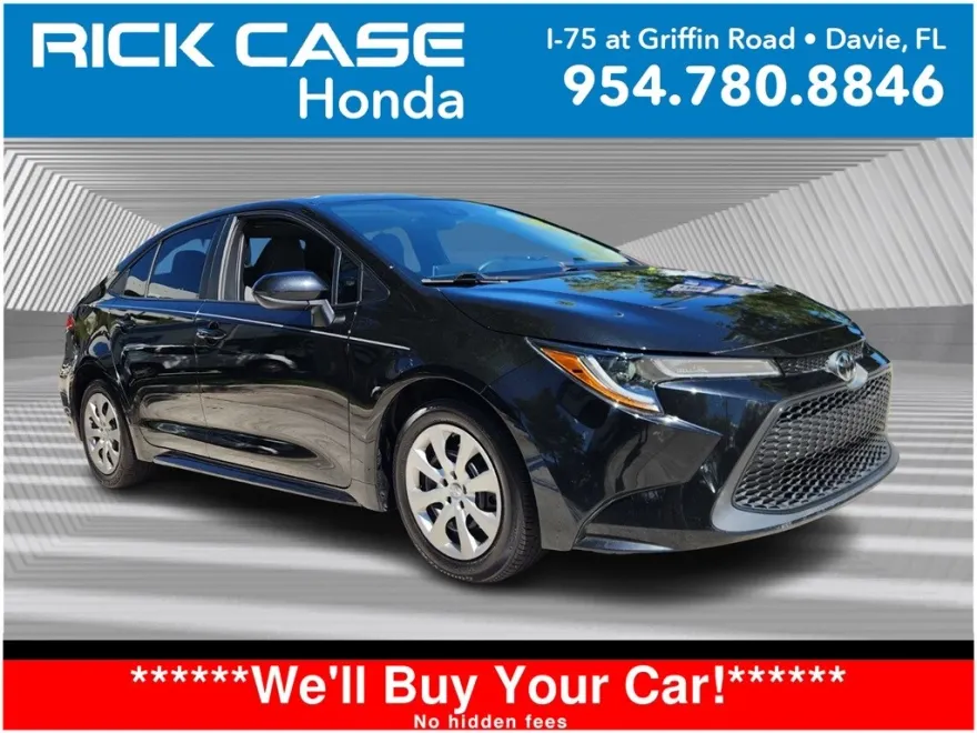 2021 Toyota Corolla LE photo 1