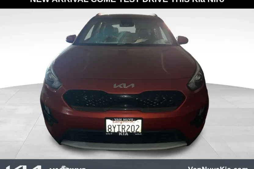 2022 Kia Niro LXS photo 1