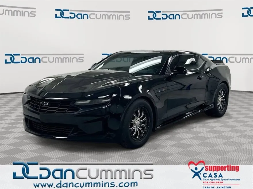 2020 Chevrolet Camaro LT1 photo 1