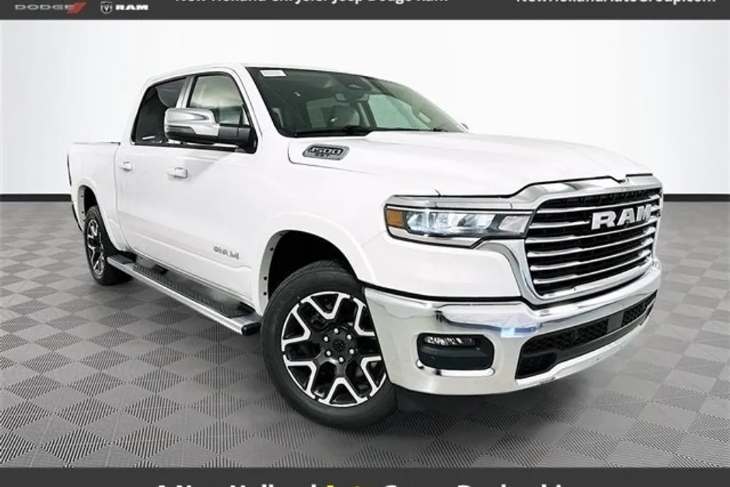 2025 Ram 1500 Laramie photo 1