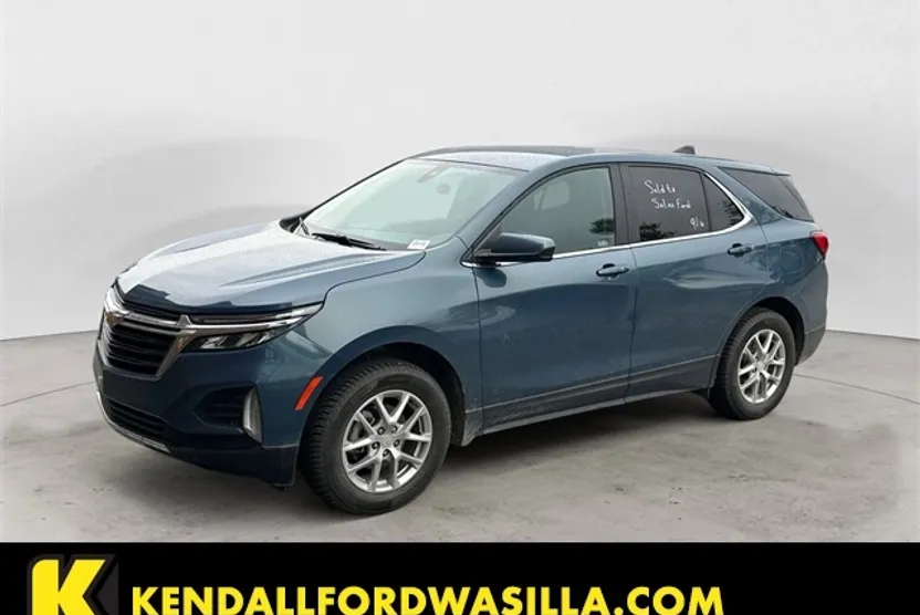 2024 Chevrolet Equinox LT photo 1