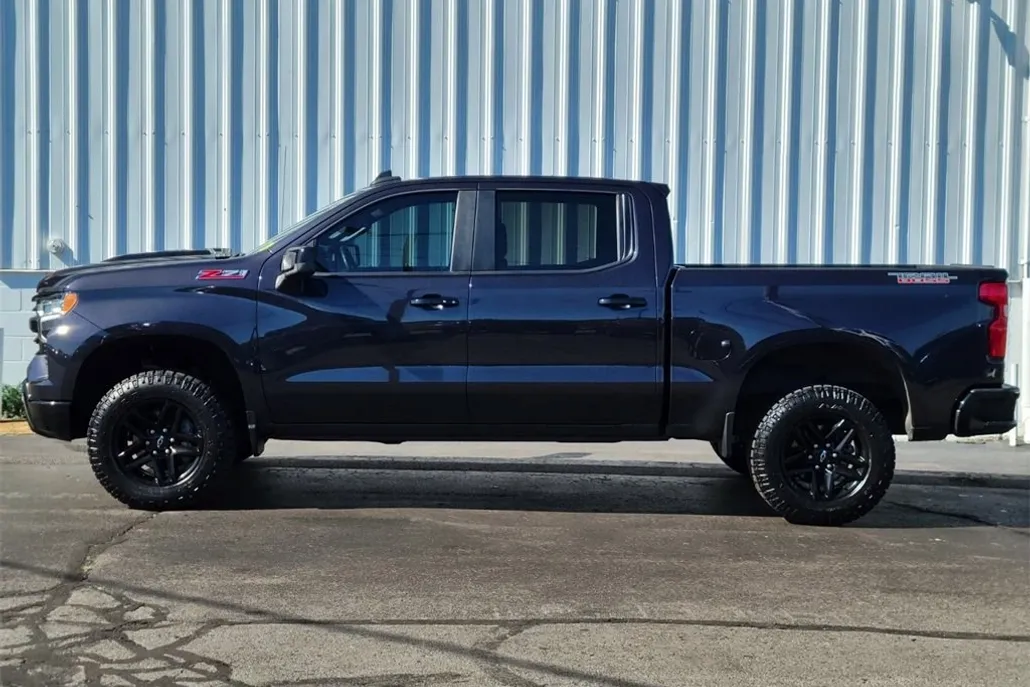 2023 Chevrolet Silverado 1500 LT Trail Boss photo 1