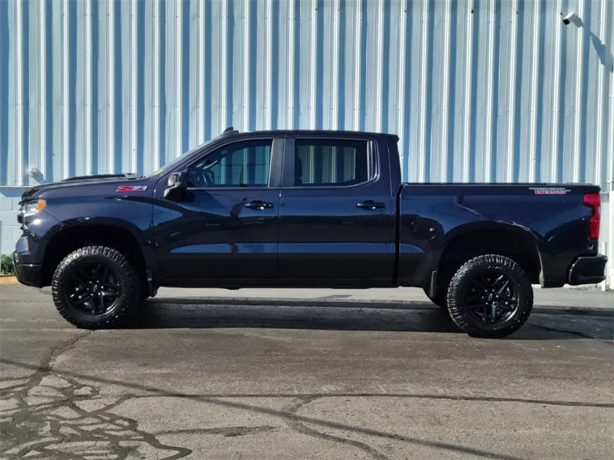 2023 Chevrolet Silverado 1500 LT Trail Boss photo 1