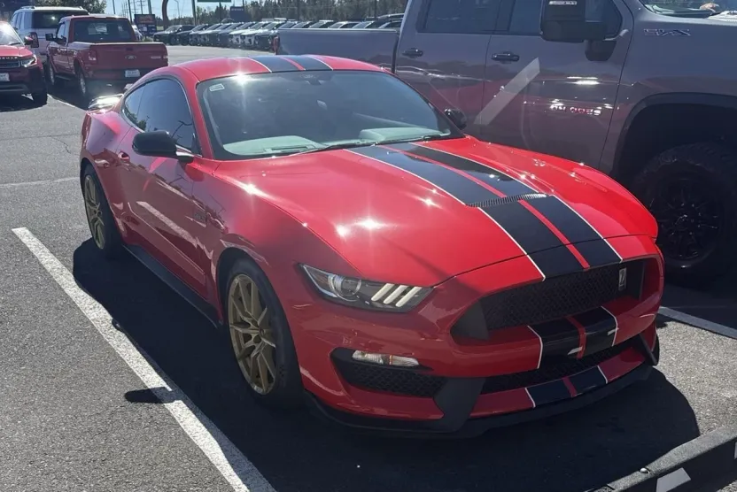 2017 Ford Mustang Shelby GT350 photo 1