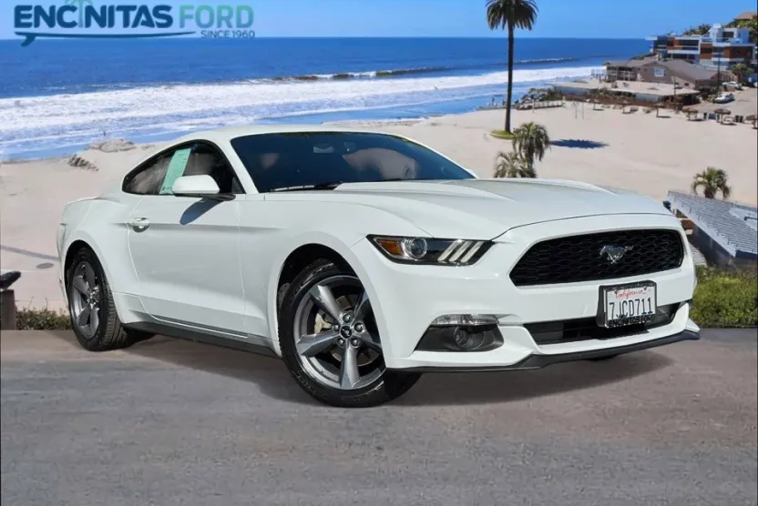 2015 Ford Mustang V6 photo 1