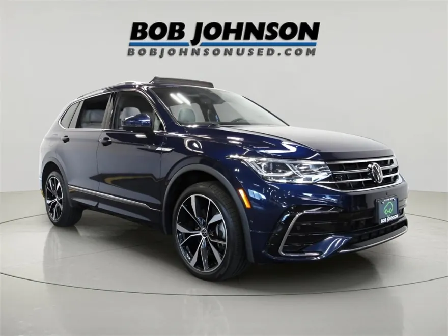 2022 Volkswagen Tiguan SEL Premium R-Line photo 1