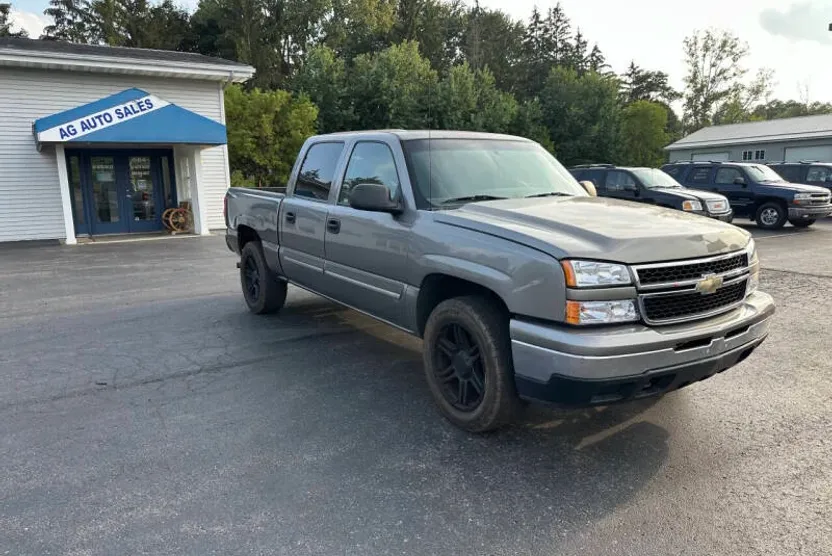 2007 Chevrolet Silverado 1500 LS photo 1