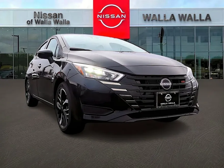 2025 Nissan Versa SR photo 1