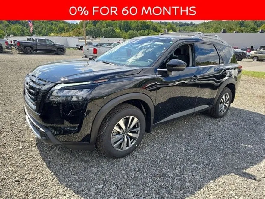2025 Nissan Pathfinder SL photo 1