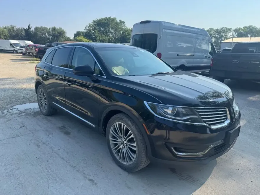 2017 Lincoln MKX Reserve photo 1