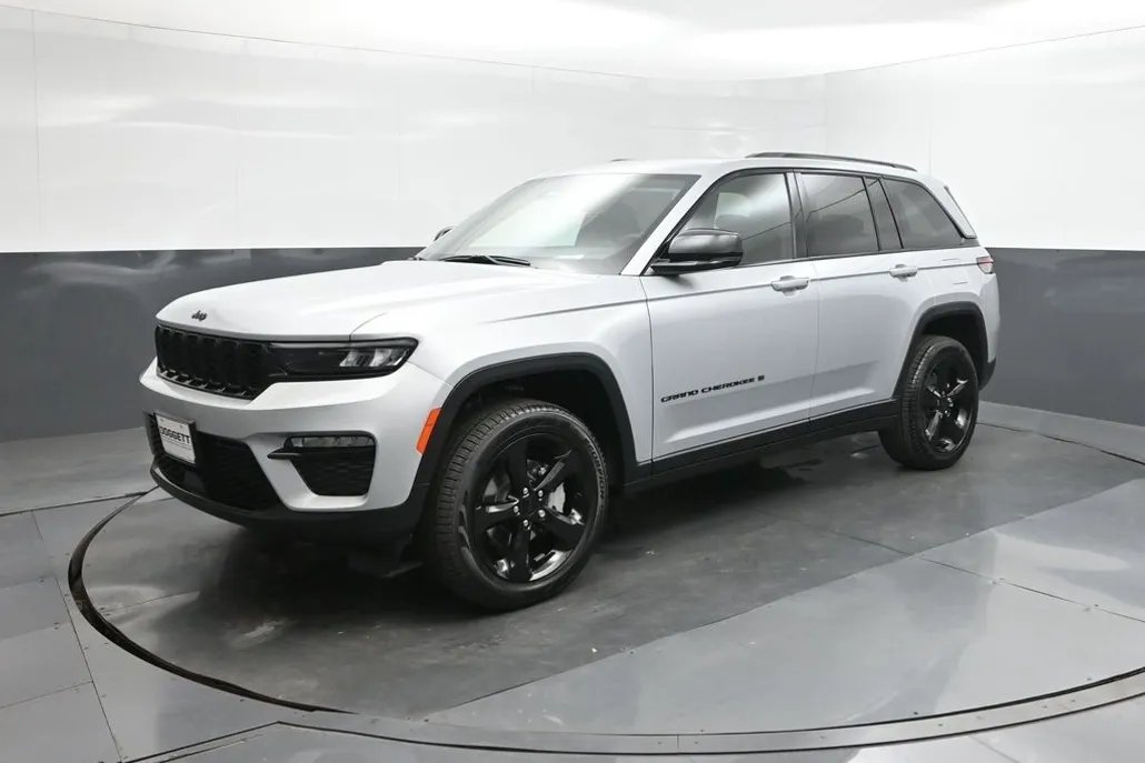 2025 Jeep Grand Cherokee Limited photo 1