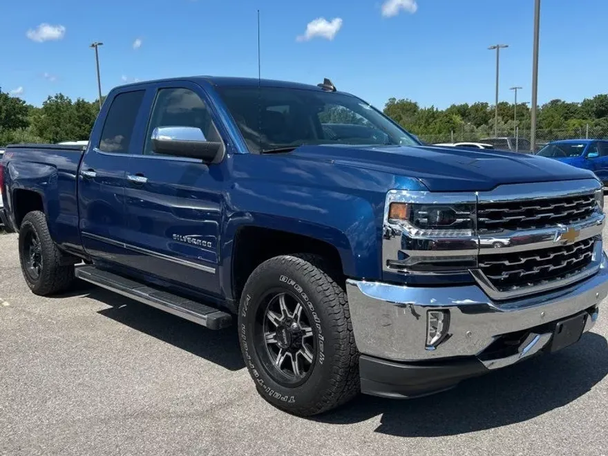 2018 Chevrolet Silverado 1500 LTZ photo 1
