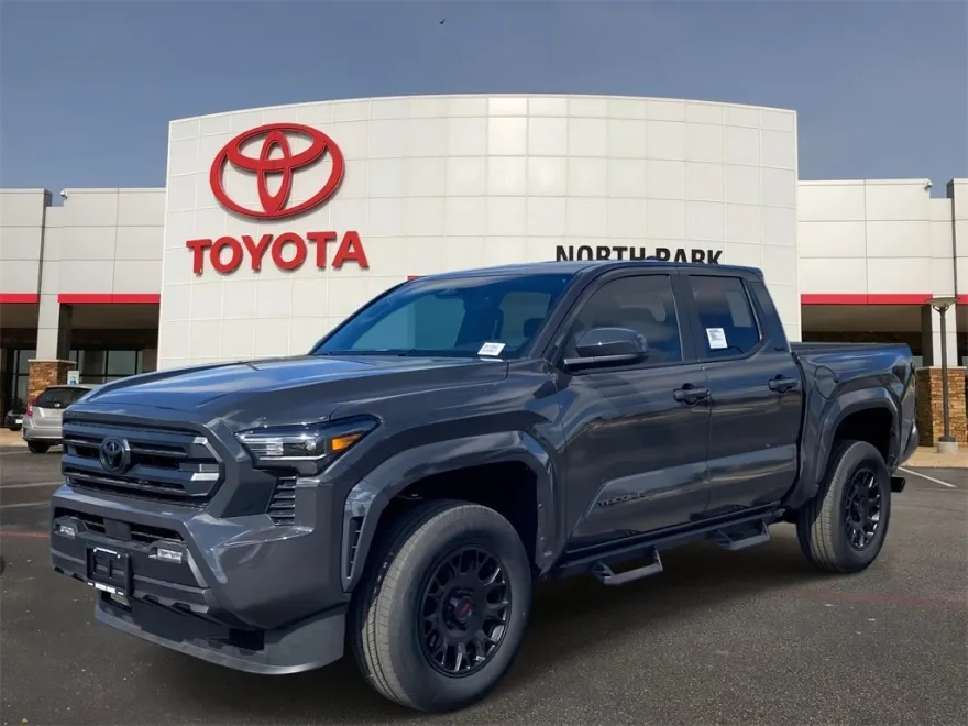 2025 Toyota Tacoma SR5 photo 1