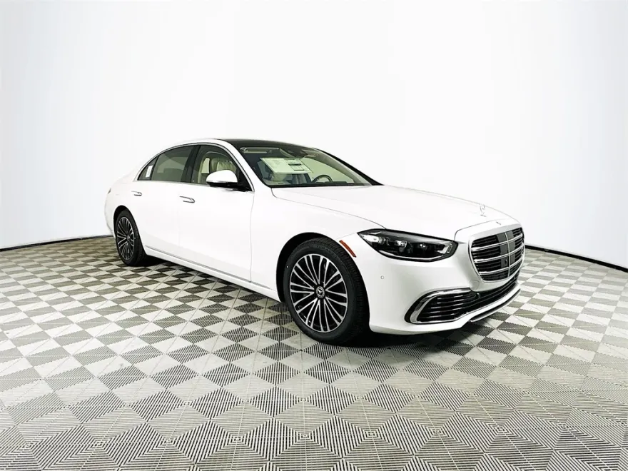 2025 Mercedes Benz S 580 4MATIC photo 1