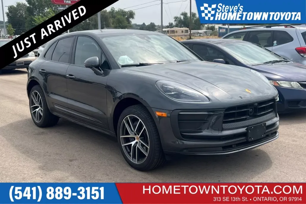 2024 Porsche Macan photo 1