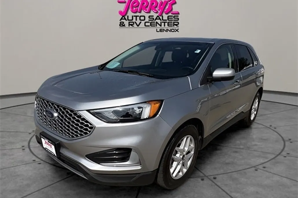 2024 Ford Edge SEL photo 1