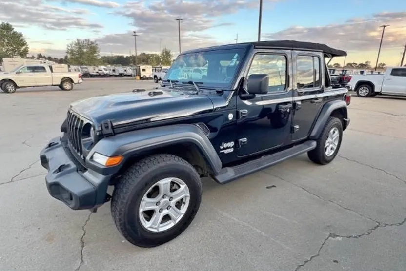2018 Jeep Wrangler Unlimited Sport S photo 1