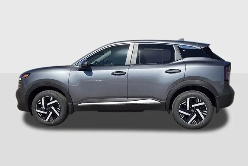 2025 Nissan Kicks SV photo 1