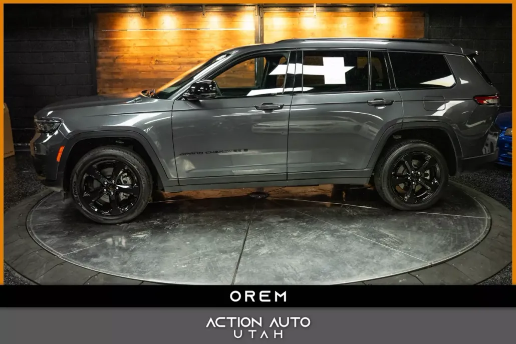2023 Jeep Grand Cherokee Altitude photo 1
