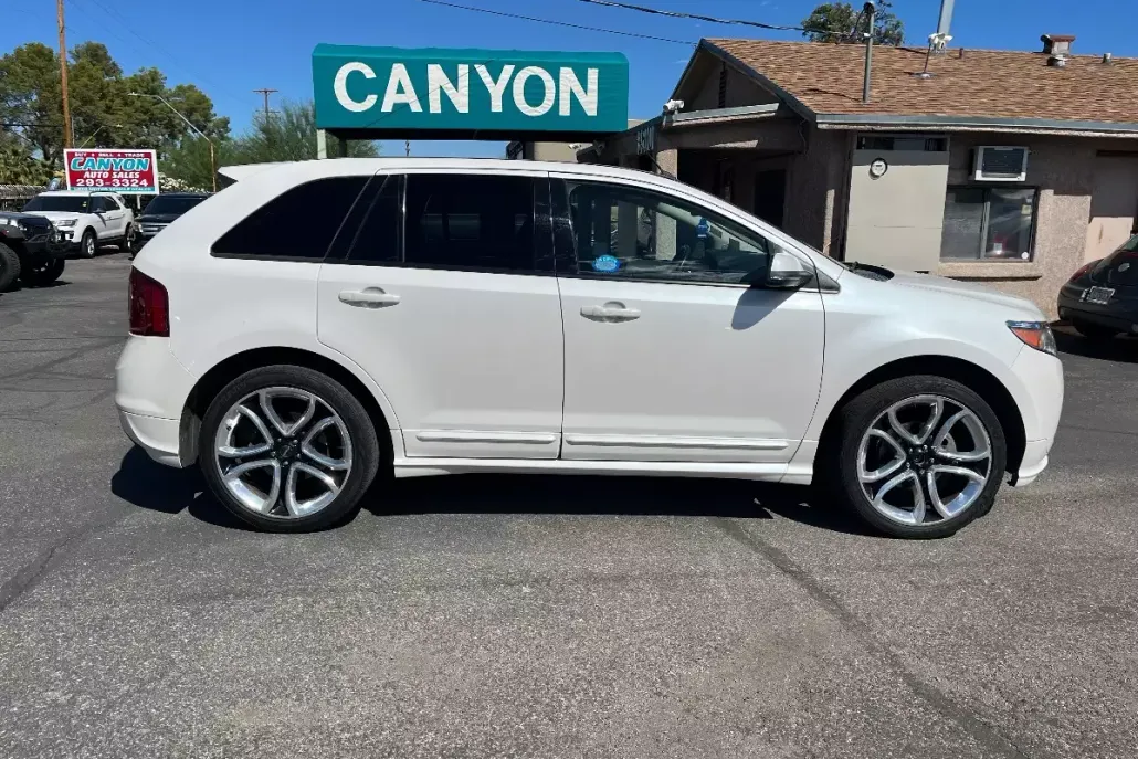 2013 Ford Edge Sport photo 1