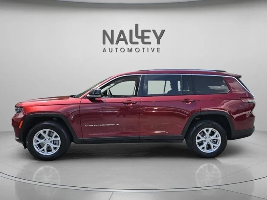 2023 Jeep Grand Cherokee Limited photo 1