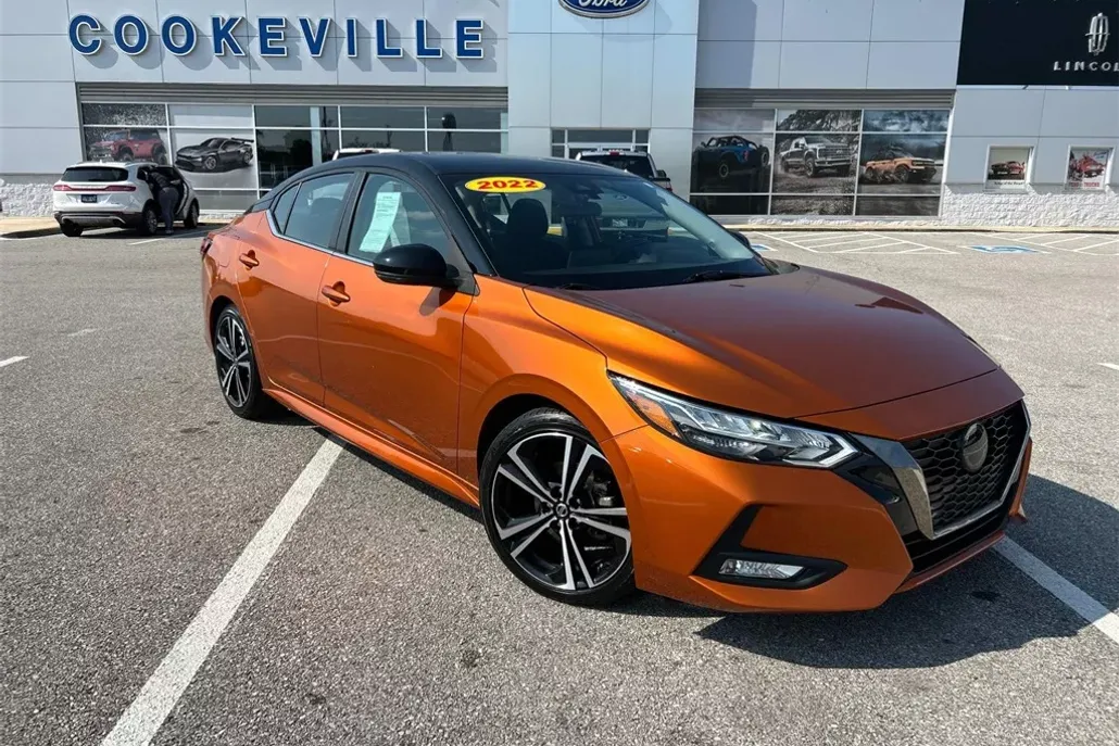 2022 Nissan Sentra SR photo 1