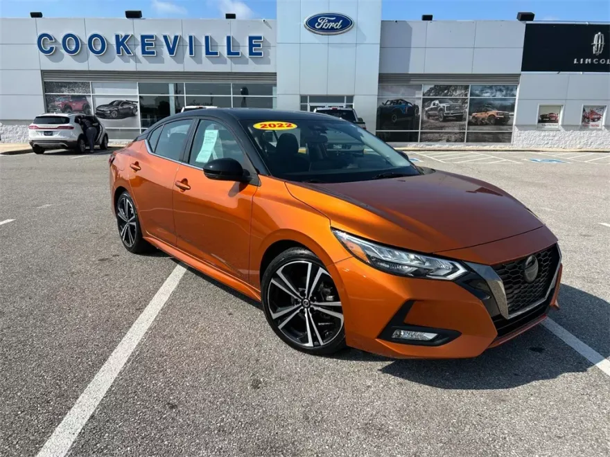 2022 Nissan Sentra SR photo 1
