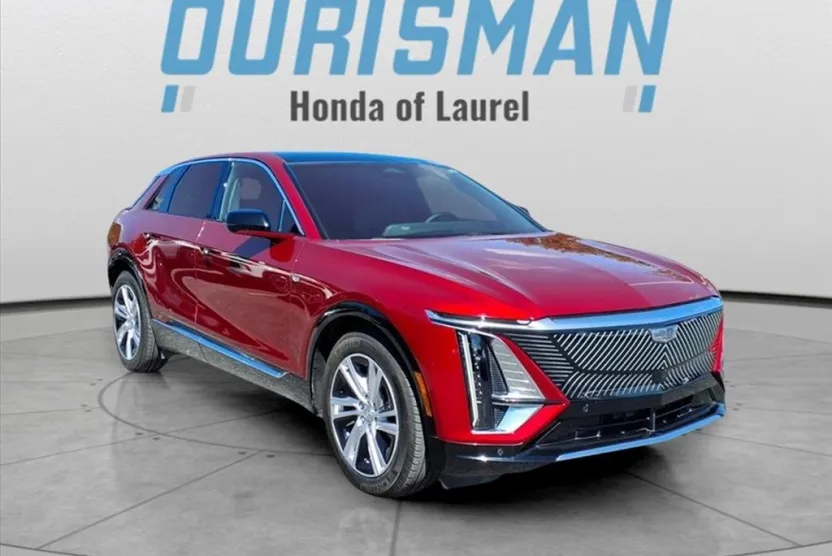 2024 Cadillac Lyriq Tech photo 1