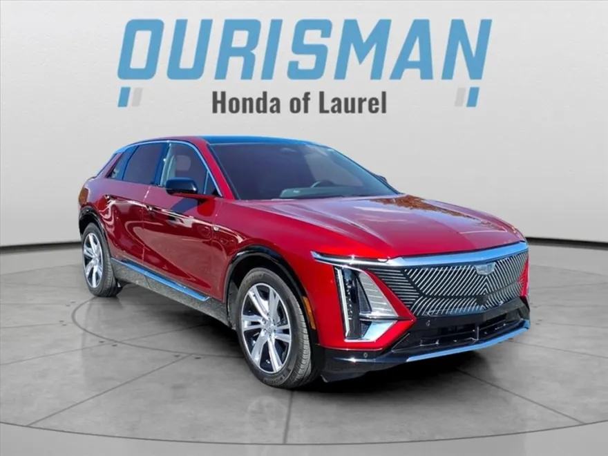 2024 Cadillac Lyriq Tech photo 1