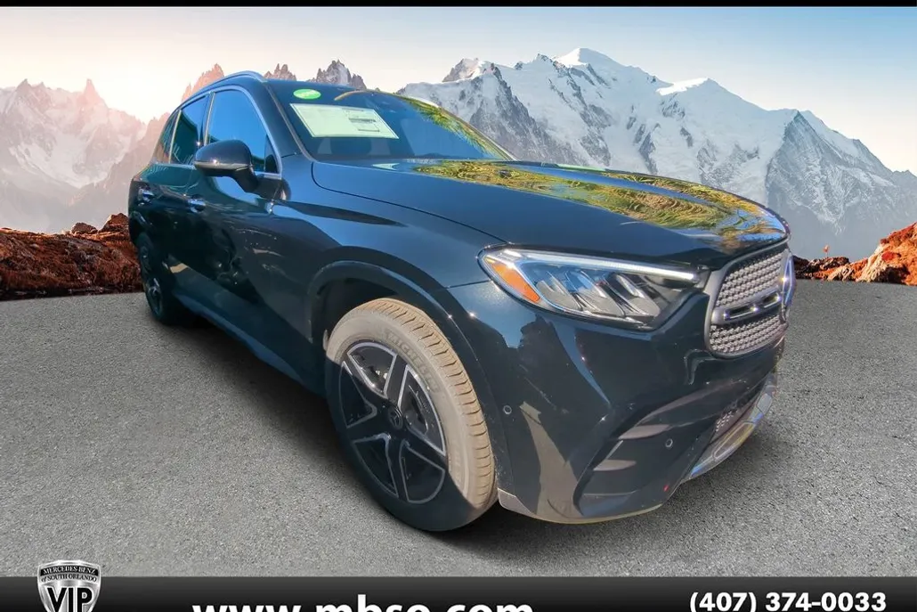 2026 Mercedes Benz GLC 300 4MATIC photo 1