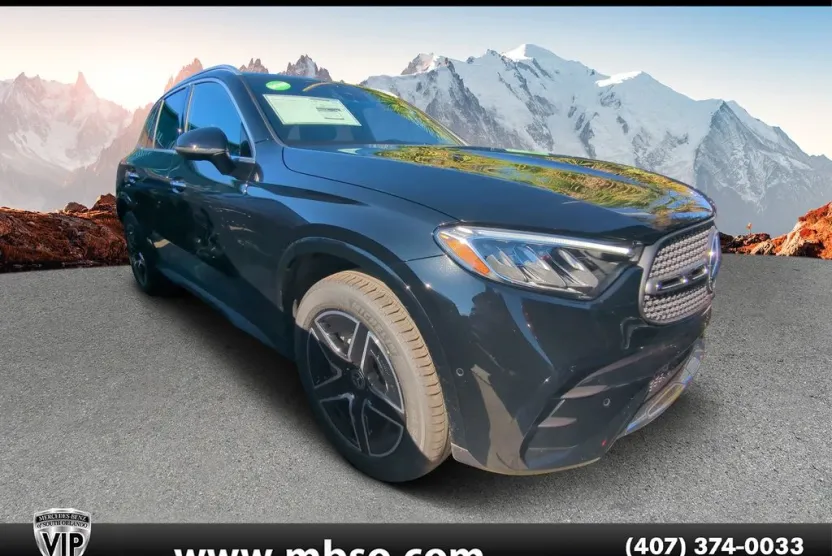 2026 Mercedes Benz GLC 300 4MATIC photo 1