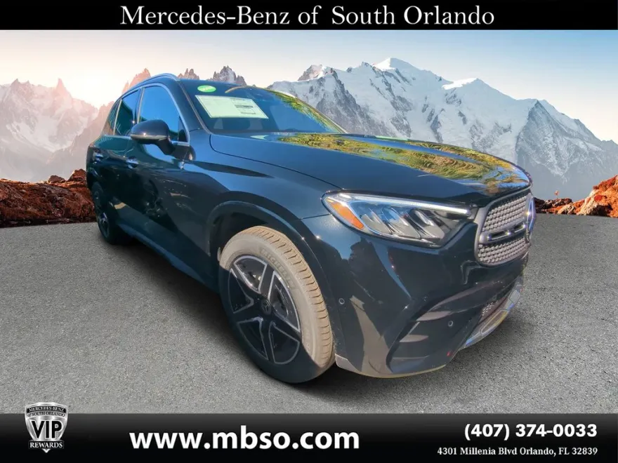 2026 Mercedes Benz GLC 300 4MATIC photo 1