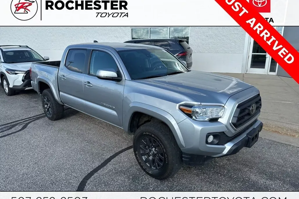 2023 Toyota Tacoma SR5 V6 photo 1