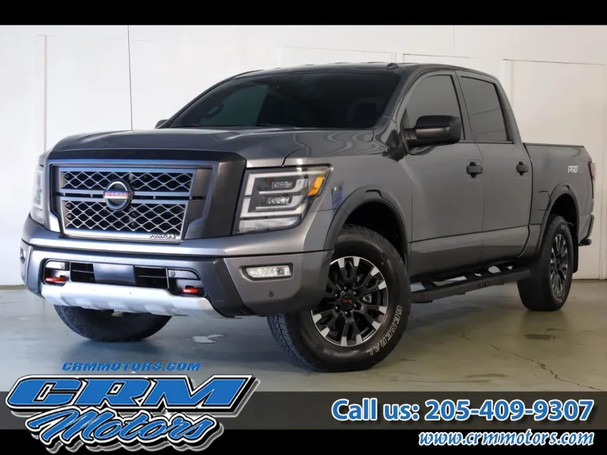 2021 Nissan Titan Crew Cab PRO-4X photo 1
