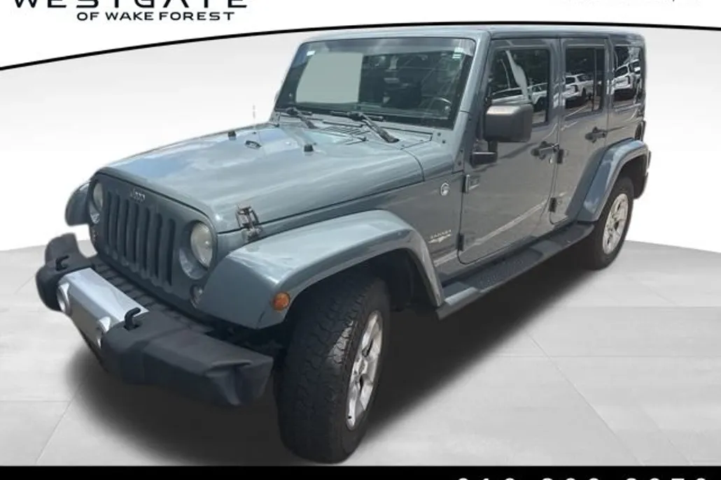 2014 Jeep Wrangler Unlimited Sahara photo 1
