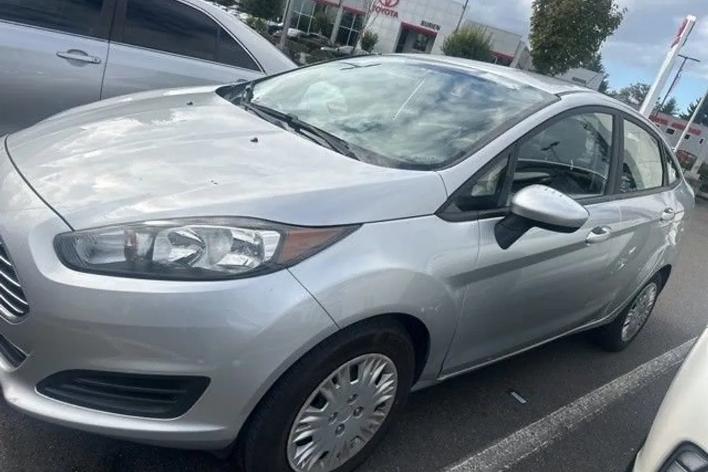 2019 Ford Fiesta S photo 1