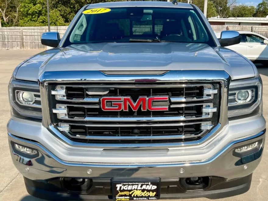 2017 Gmc Sierra 1500 SLT photo 1