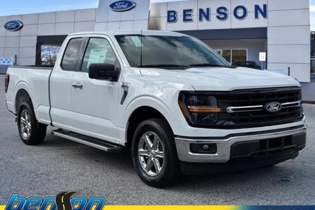 2025 Ford F-150 XLT photo 1