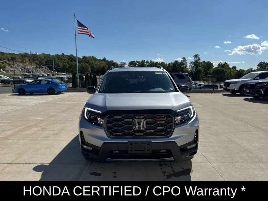 2023 Honda Passport TrailSport photo 1