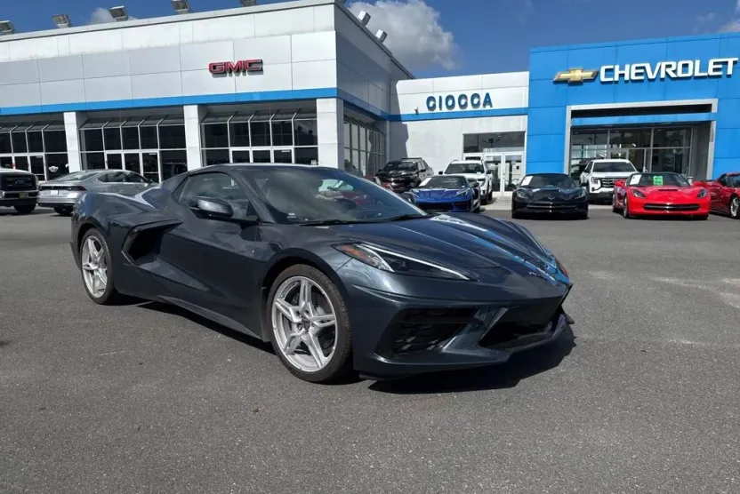 2021 Chevrolet Corvette Stingray 2LT photo 1
